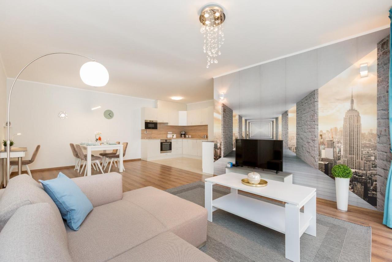 Downtown Residences - Ac,elevator,terrace Apartament