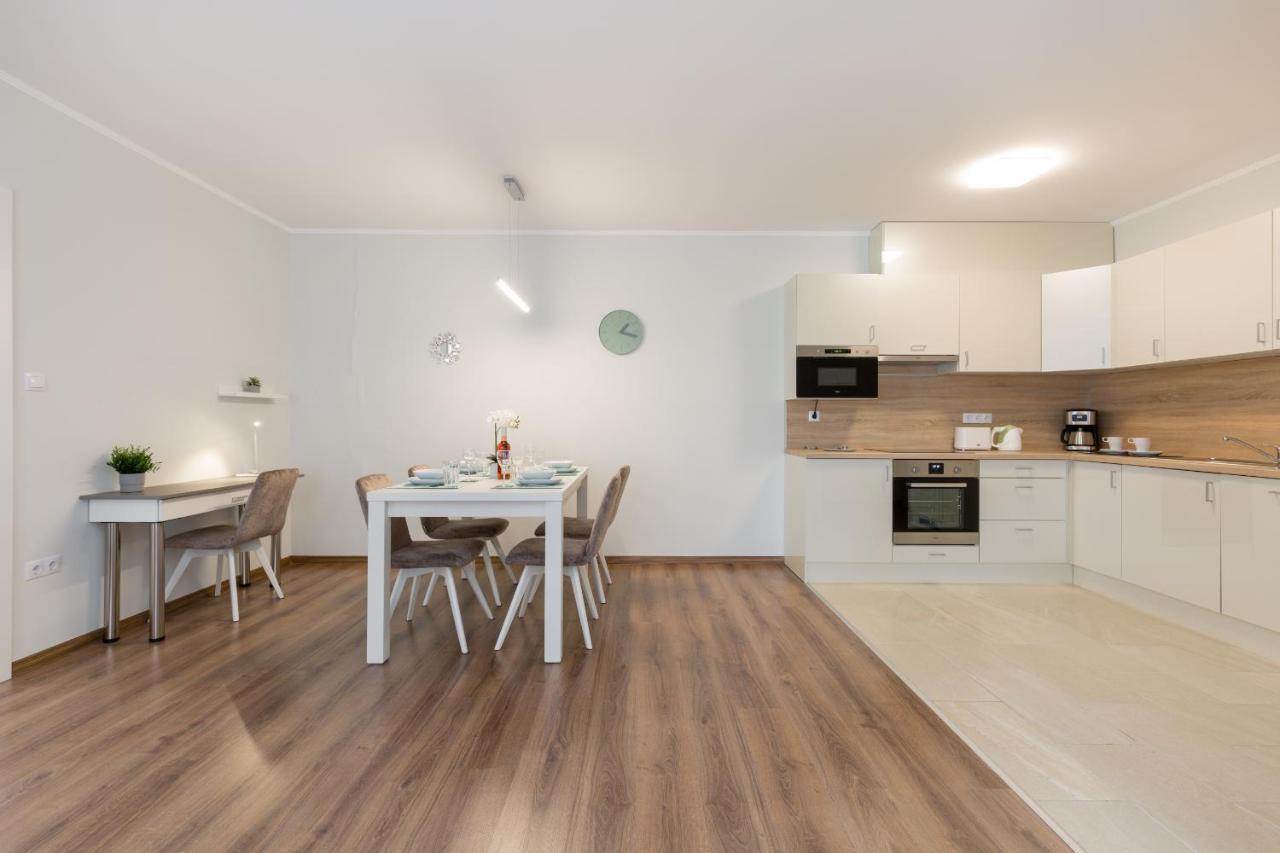 Downtown Residences - Ac,elevator,terrace Apartament *